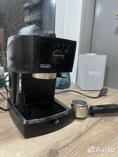 Кофеварка рожковая delonghi