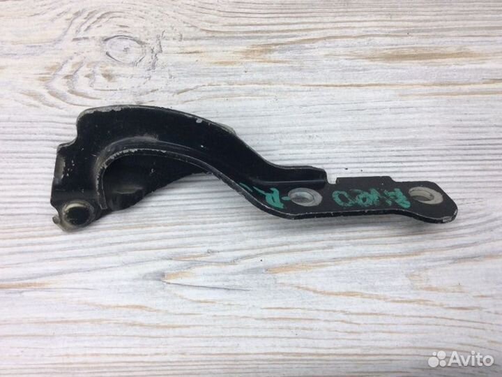 Петля капота правая Chevrolet Aveo T250 2005-2011