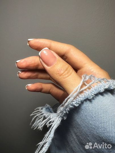 Маникюр, педикюр, брови, наращивание ресниц