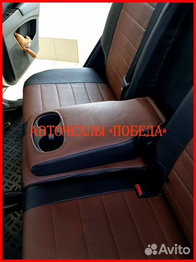 Чехлы Ssangyong Actyon из экокожи чёрно-коричневые