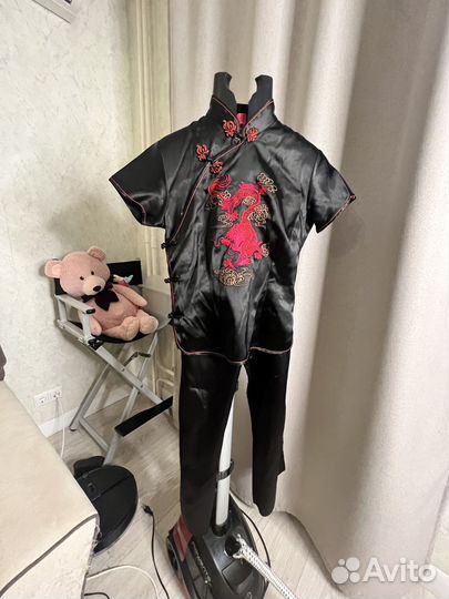 Костюм в китайском стиле