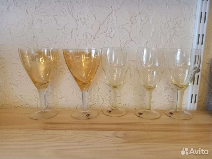 Фужеры СССР из тонкого жёлтого и золотого стекла