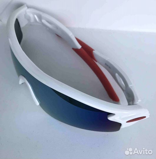 Солнцезащитные очки мужские спортивные