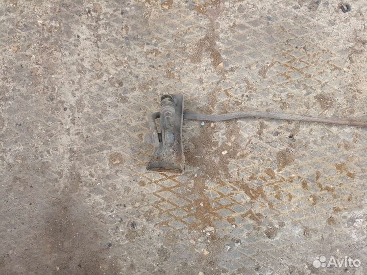 Задний стабилизатор lancer 9