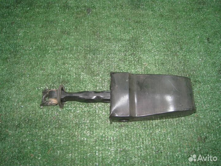 Ограничитель двери передней правой Skoda Fabia 5J