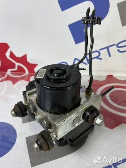 Блок ABS Mitsubishi Grandis NA4W 2.4 2006