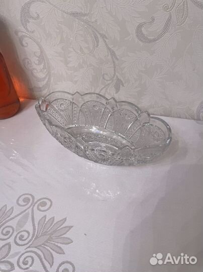 Хрустальная конфетница