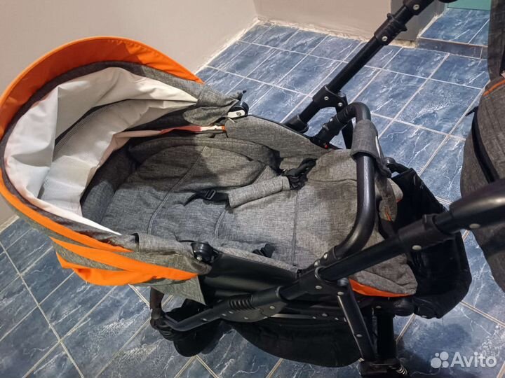 Коляска с реверсивным блоком Panda Prampol