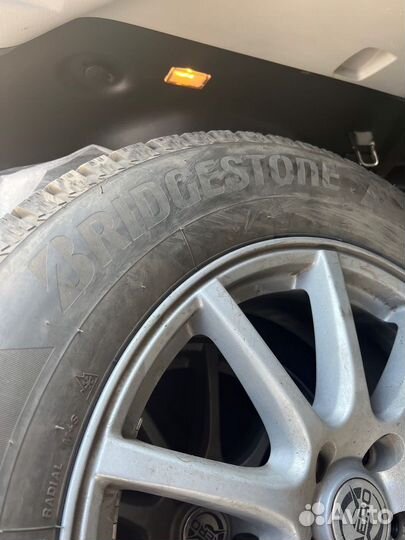 Bridgestone Ice Cruiser 7000S 225/65 R17 102