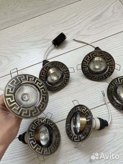 Светильник точкчный настраеыаемый