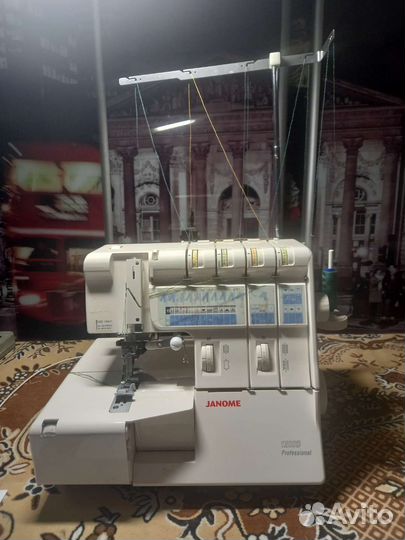 Продам коверлок Janome 1200D Professional