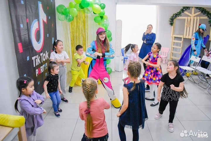 Аниматоры Бумажное Шоу, Химическое Шоу