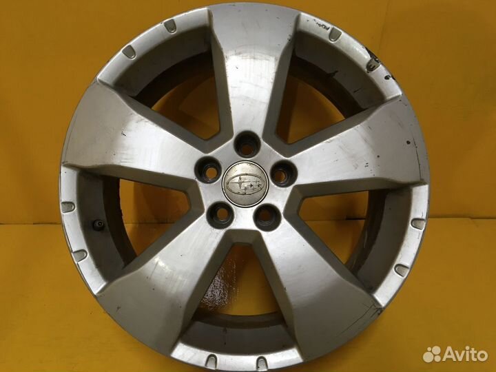 Есть трещина. 4 шт. Диски - SubaruR15 (5х100)