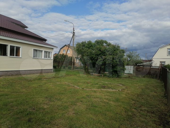 Дом 22,5 м² на участке 4,2 сот.