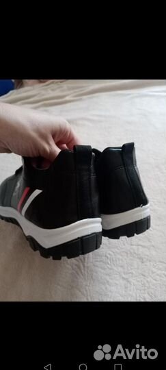 Кроссы новые р.41