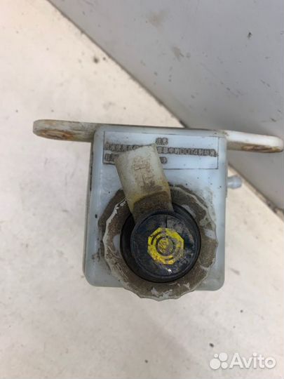 Бачок главного тормозного цилиндра Chery M11