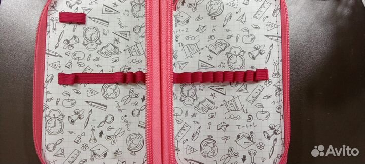 Розовый пенал