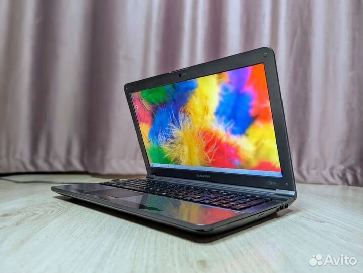 Ноутбук Samsung на Core i5/6gb/320gb
