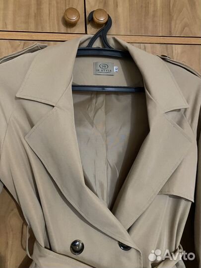 Тренч-плащ женский 42