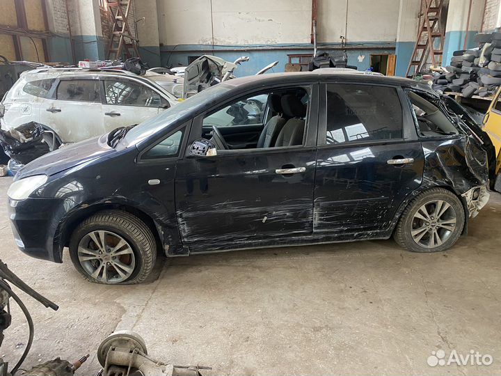 В полном разборе Ford C-MAX 2007г рест 2.0