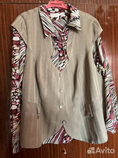 Костюм женский тройка 70