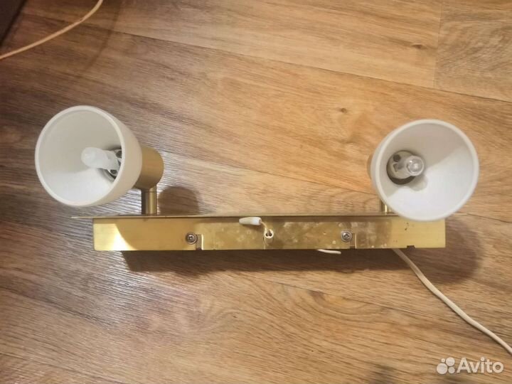 Светильник настенный