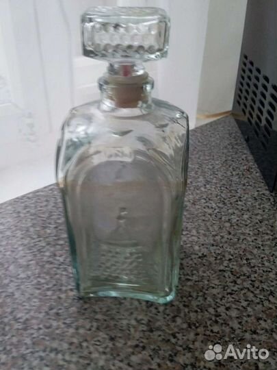 Графин с рюмками