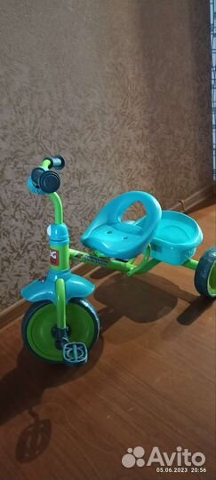 Детский трехколесный велосипед бу