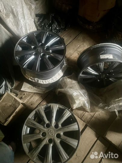 Литые диски r16 на toyota corolla оригинальные