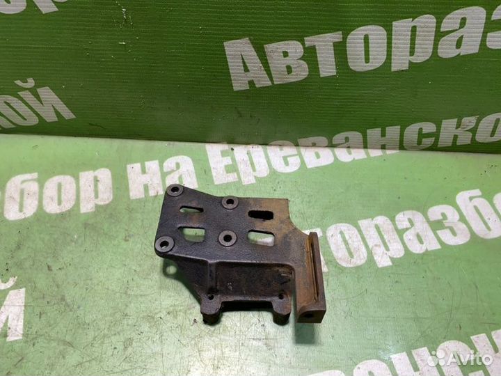 Кронштейн компрессора кондиционера Daewoo Nexia