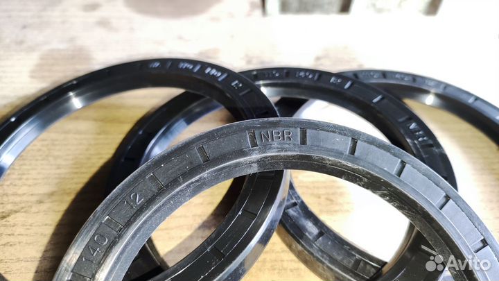 Манжета (сальник) 100х120х12, 110х140х12