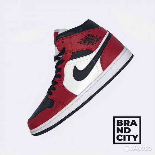 Nike air jordan clearance 1 mid chicago toe