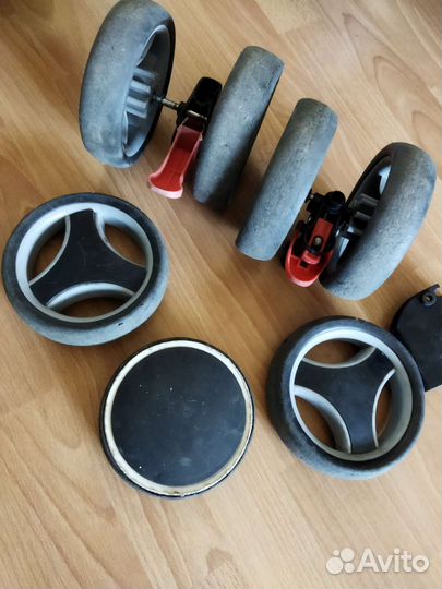 Колеса для детской прогулочной коляски