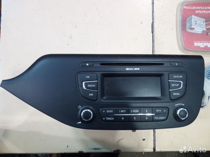Магнитола штатная Kia Ceed 2012