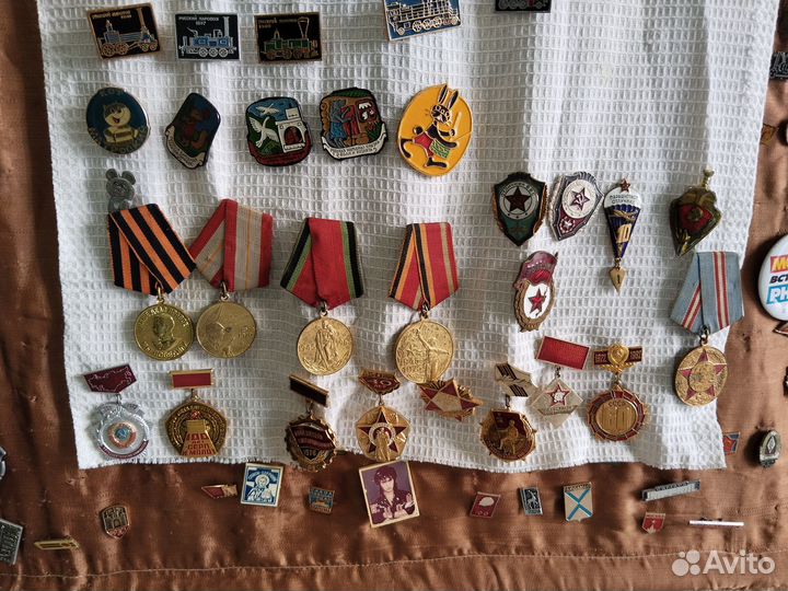 Тяжелые значки СССР