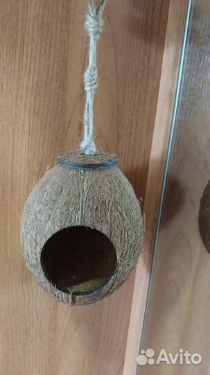 Гроты, домики, гнезда, пещерки из кокоса