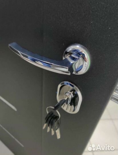 Входные двери (склад ) металл