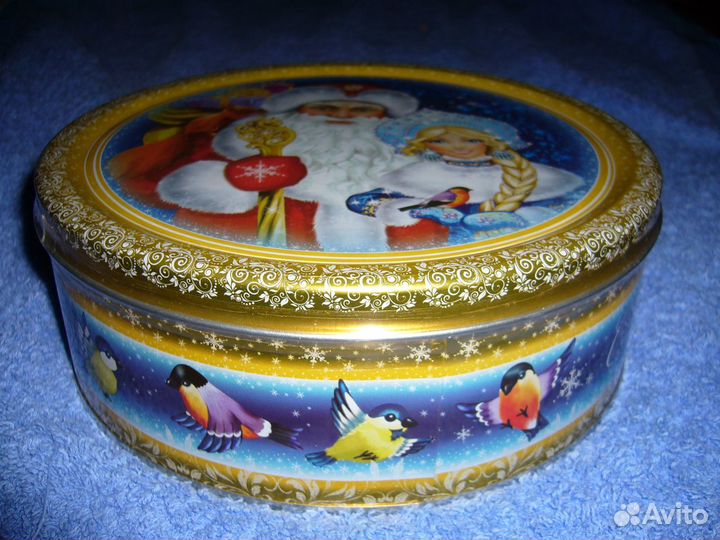 Круглая Новогодняя коробка, металлическая