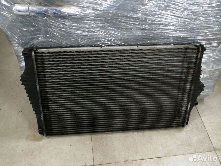 Радиатор интеркулера на вольво хс 90
