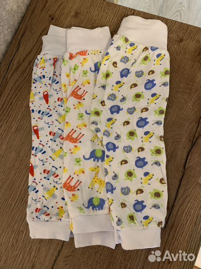 Продам детские вещи