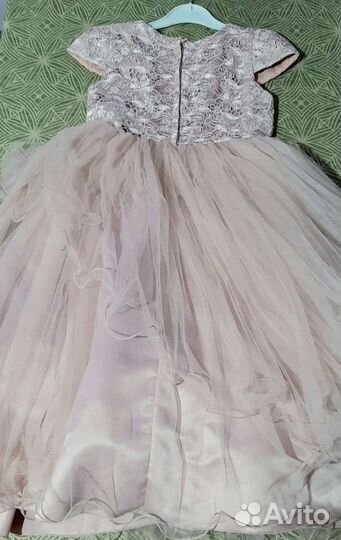 Платье праздничное 128