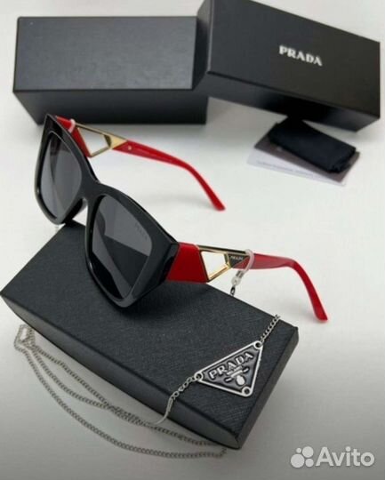 Солнцезащитные очки женские prada
