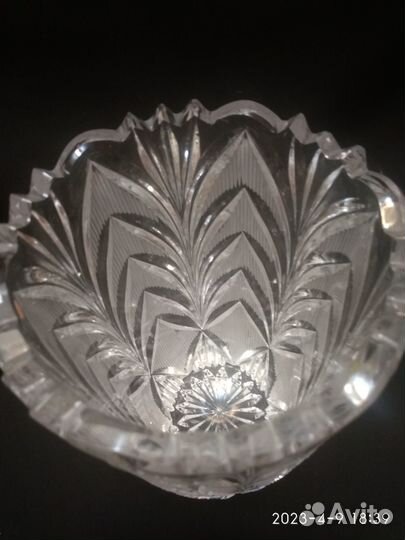 Ваза для цветов хрустальная 17 см