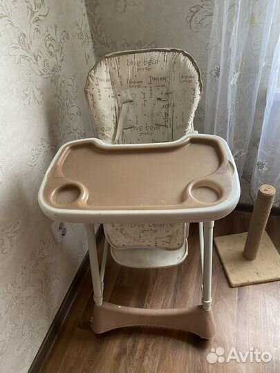 Детский стульчик для кормления