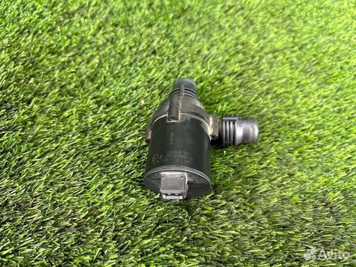 Помпа Bmw X5 E53 M54B30 2006