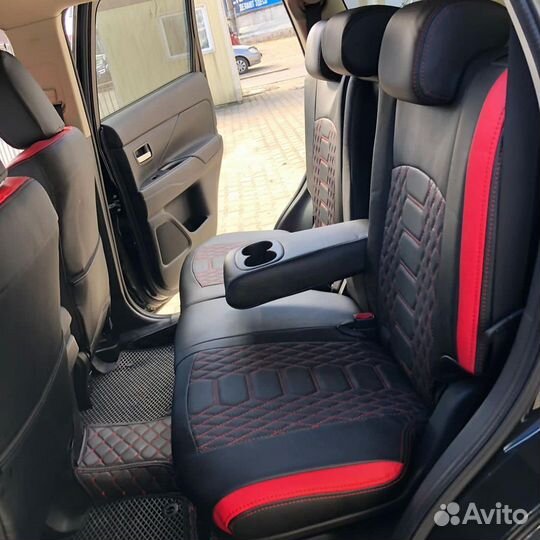 Чехлы Mitsubishi Outlander