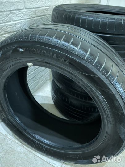 Yokohama BluEarth A34 215/55 R17