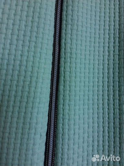 Удлинённый жакет мятного цвета 40-42 размер