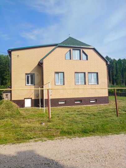 Дом 281 м² на участке 12 сот.