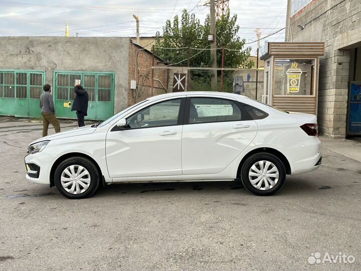 LADA Vesta 1.6 МТ, 2023, 4 000 км